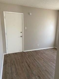 5433 Encino Rd - Photo 2 of 16