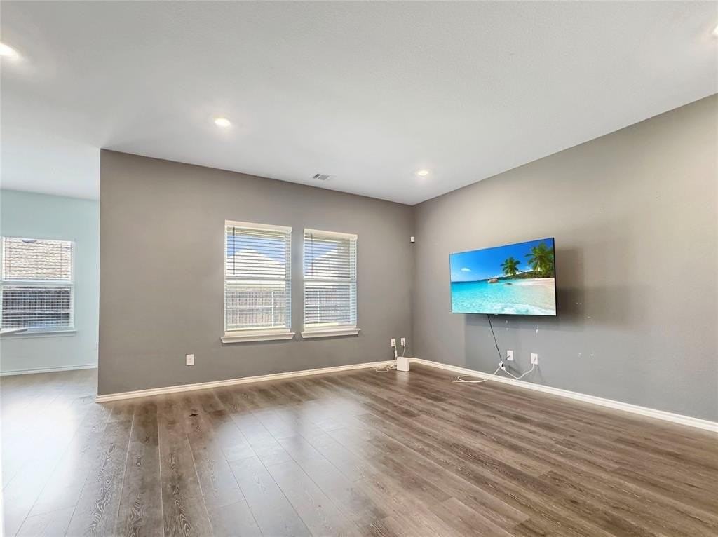 3204 Stanley St - Photo 6 of 19