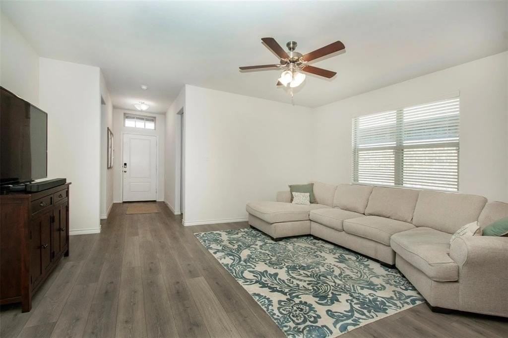 2348 Opaline Dr - Photo 2 of 20