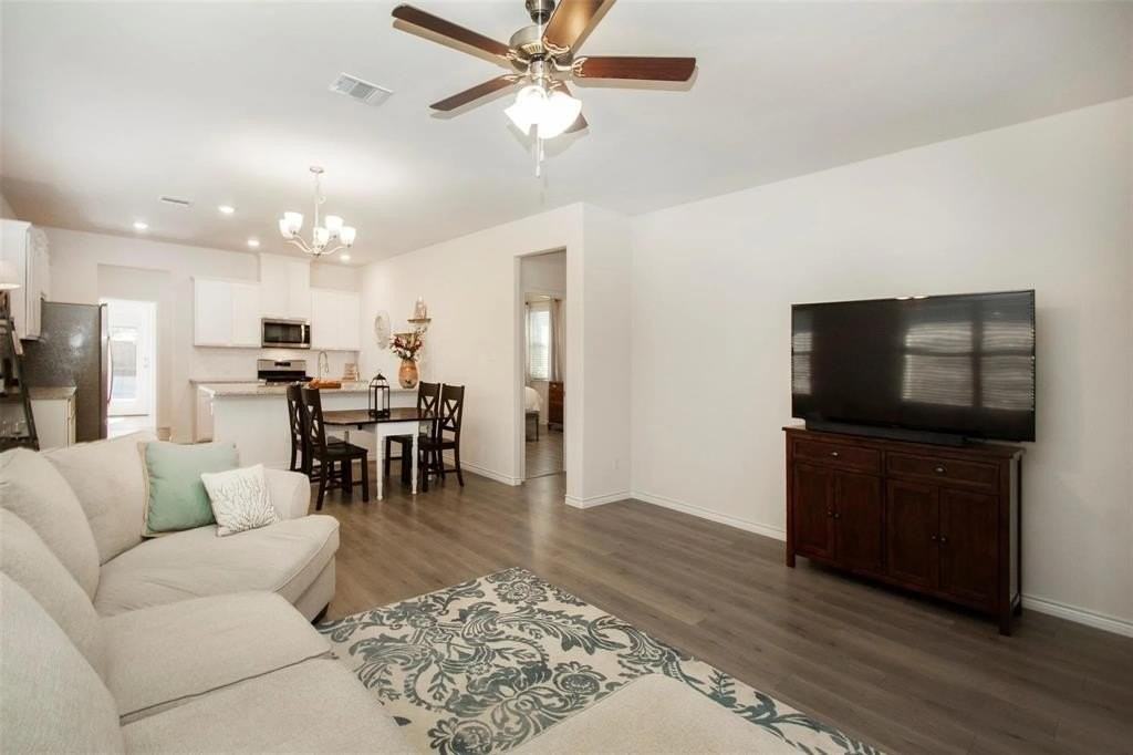 2348 Opaline Dr - Photo 3 of 20