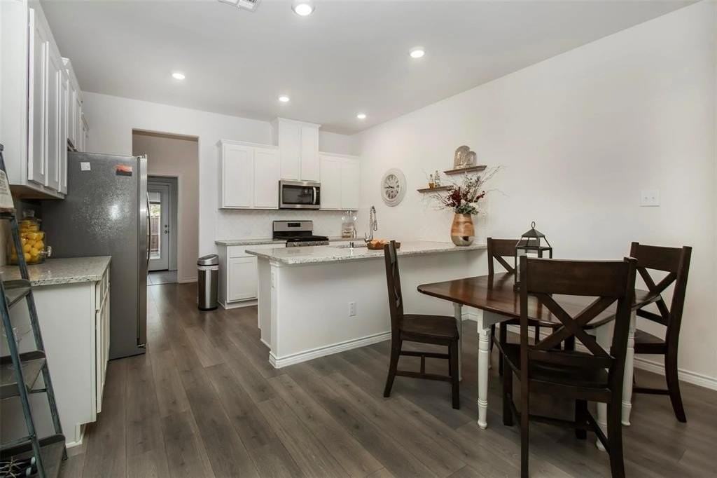 2348 Opaline Dr - Photo 4 of 20