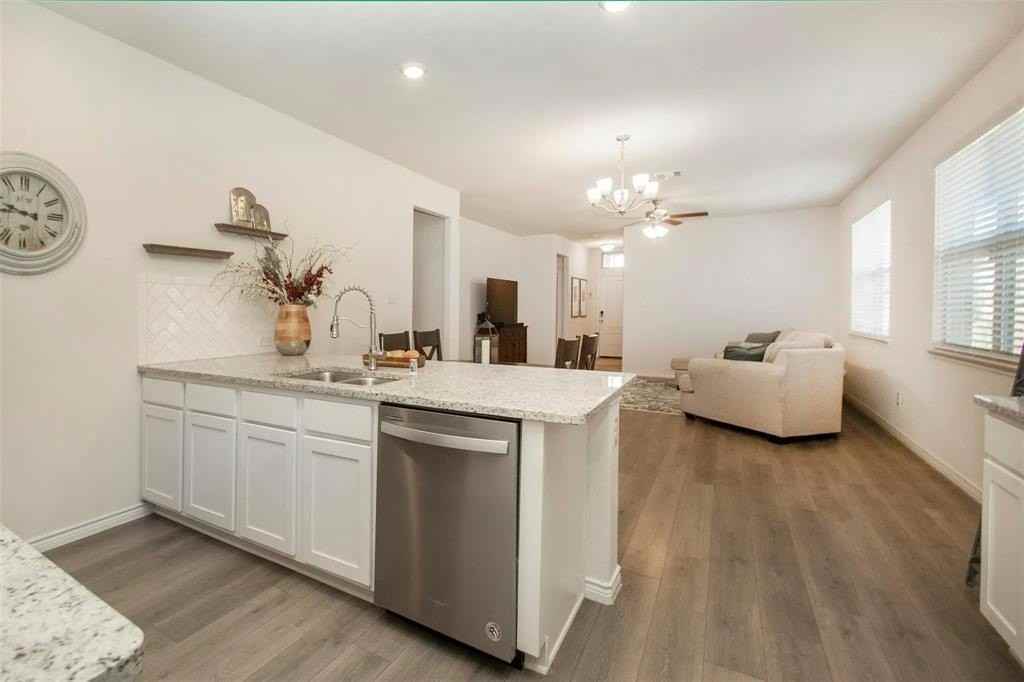 2348 Opaline Dr - Photo 5 of 20