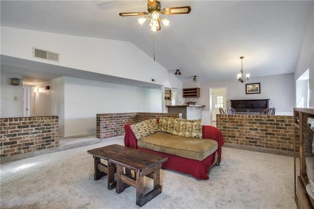 7612 Jerome Dr - Photo 4 of 11