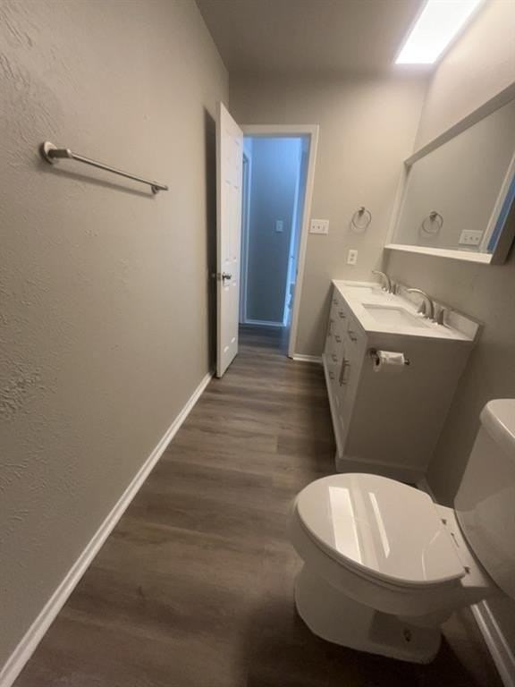 1104 Southmoor Dr #B - Photo 2 of 10