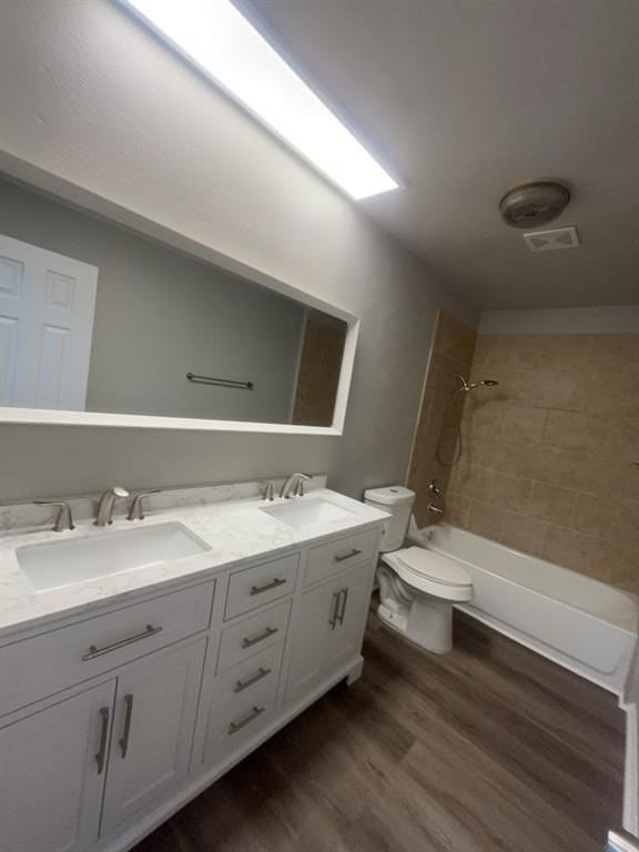 1104 Southmoor Dr #B - Photo 7 of 10