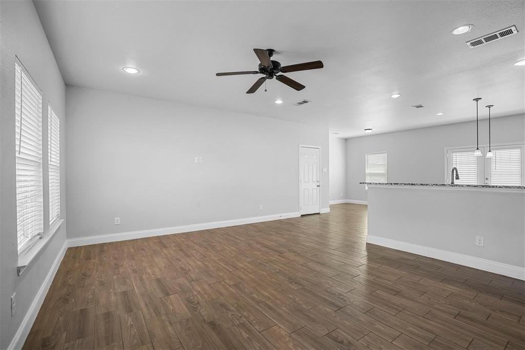 4901 Jefferson St - Photo 2 of 20