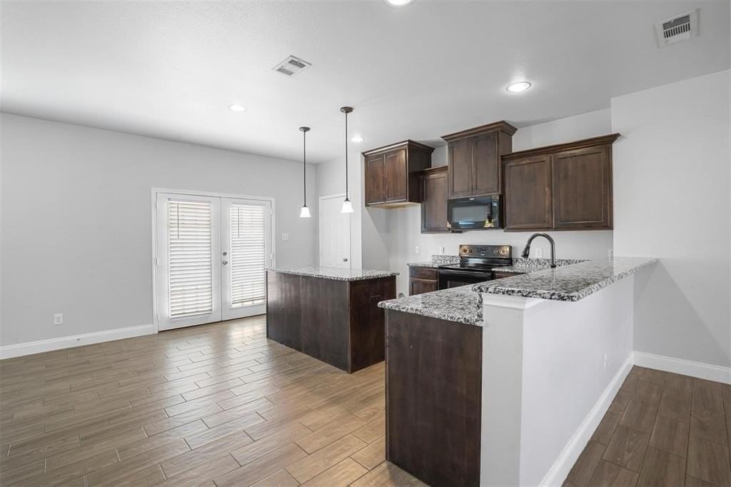 4901 Jefferson St - Photo 6 of 20