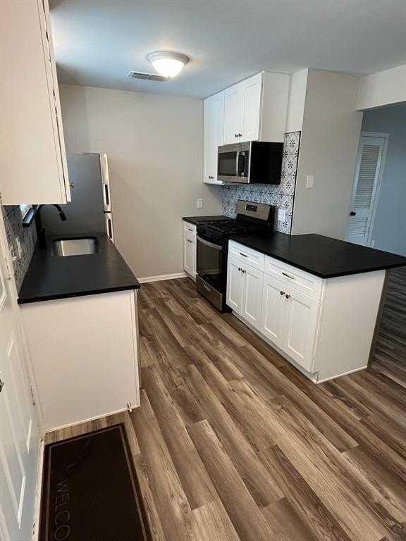4814 Lovell Ave - Photo 5 of 19