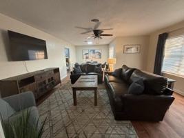 featured image of 830 N Harbin Dr
