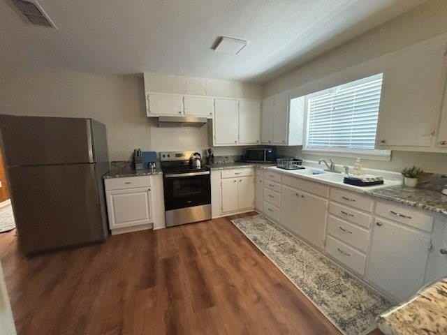 830 N Harbin Dr - Photo 2 of 26