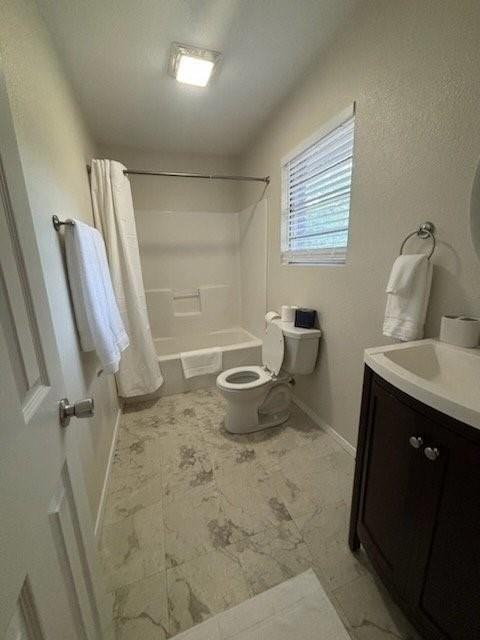 830 N Harbin Dr - Photo 5 of 26