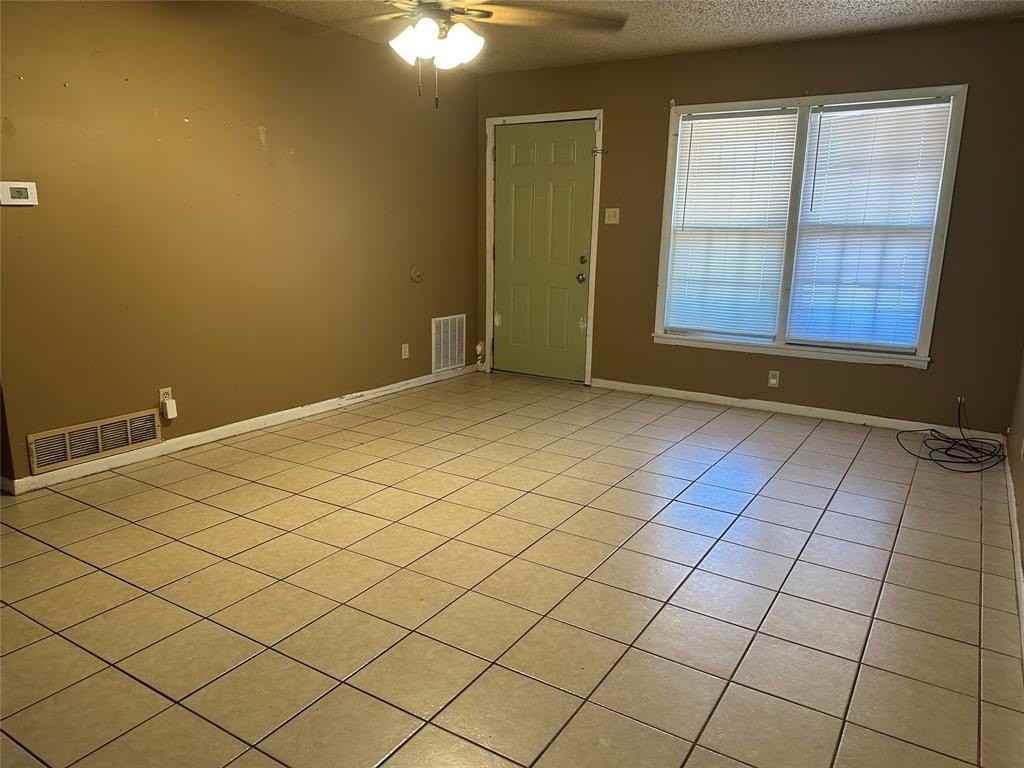 3296 Sandefer St - Photo 3 of 21