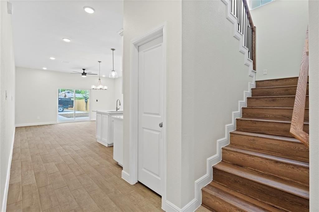 1246 Lowe St - Photo 6 of 16