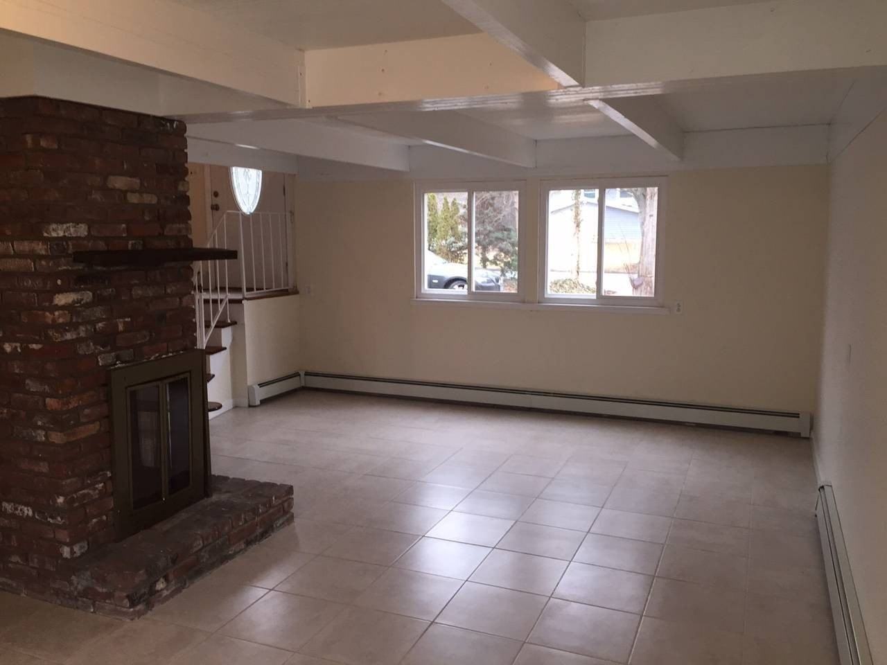 68 University Heights Dr - Photo 5 of 22