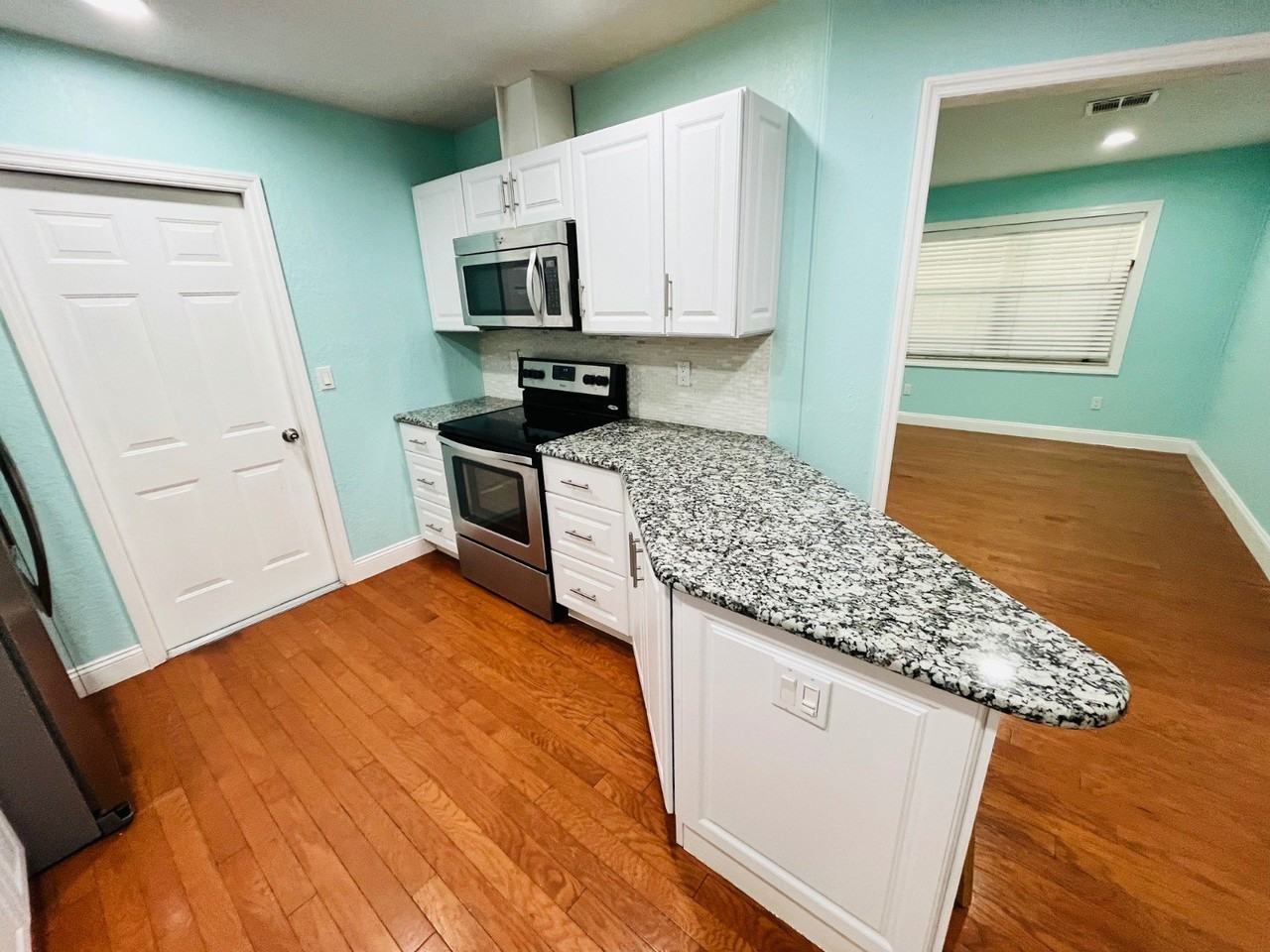 1416 Katcalani Ave - Photo 6 of 29