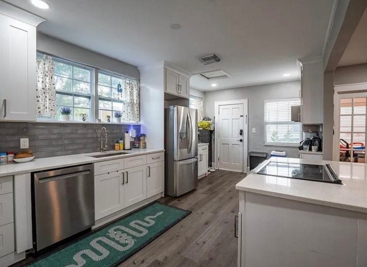 4103 1st Ave N - Photo 4 of 10