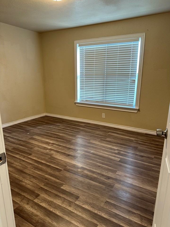 1711 Doran Dr - Photo 3 of 10