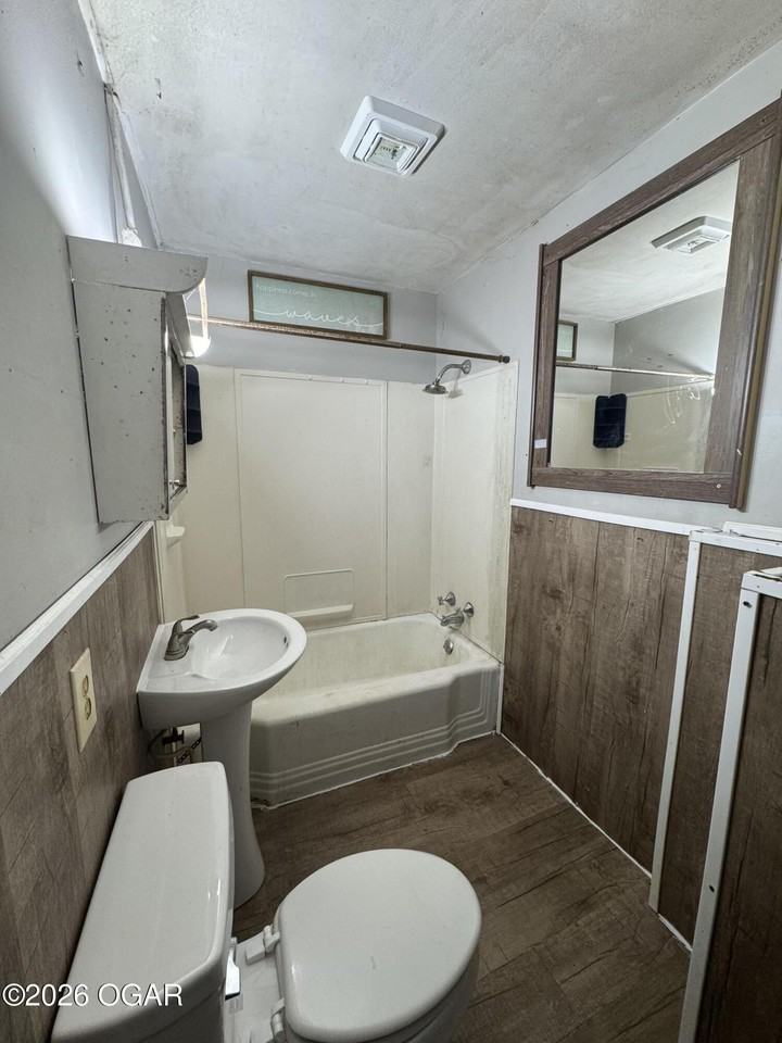 120 S Brownell Ave - Photo 6 of 7