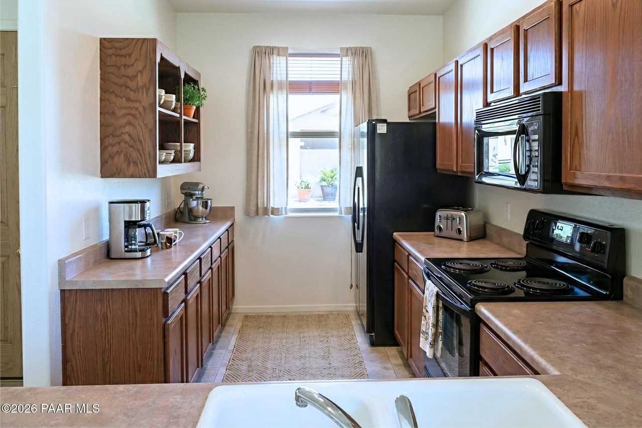 5290 N Willoughby Dr - Photo 2 of 21