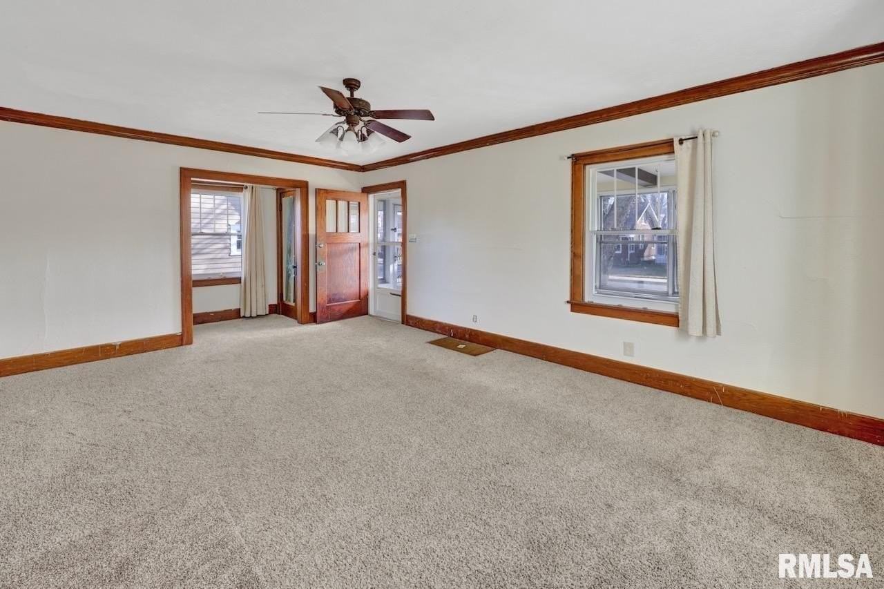 2601 W Kenwood Ave - Photo 7 of 29