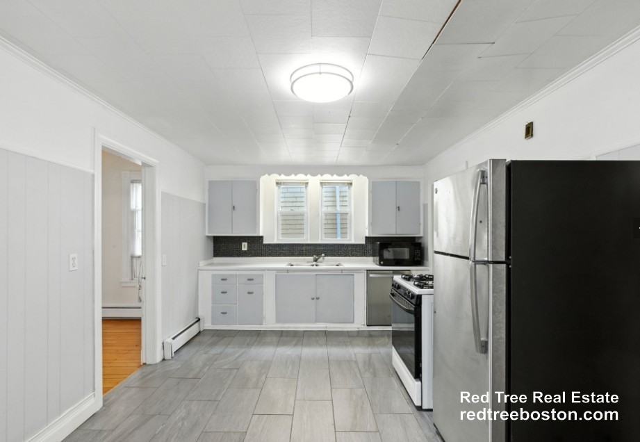 547 Broadway #1