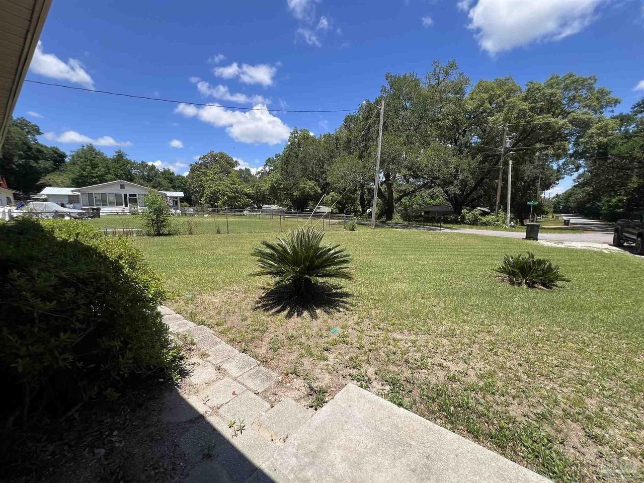 6791 Vivian Dr - Photo 3 of 33