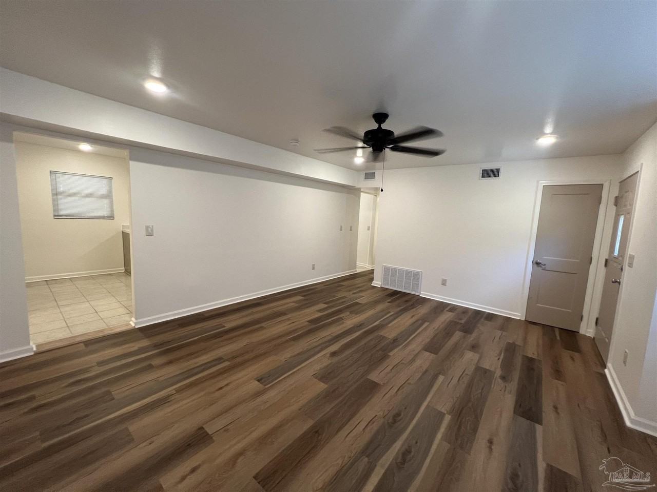 6791 Vivian Dr - Photo 5 of 33