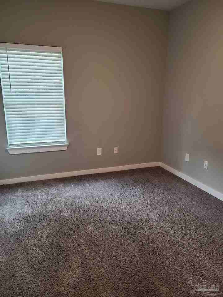 1831 W Government St - Photo 6 of 18