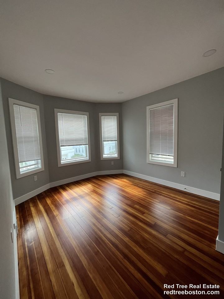 31 Faywood Ave #1 - Photo 7 of 16