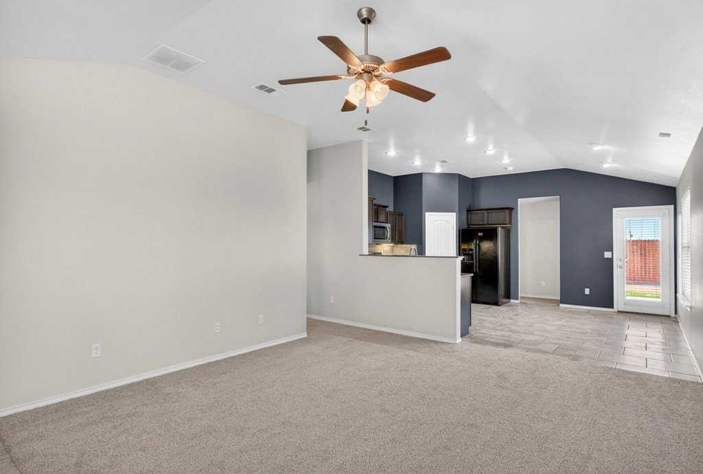 1310 Wrangler Ln - Photo 3 of 25