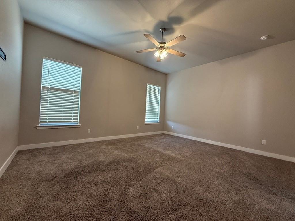 2409 Husk St - Photo 6 of 8