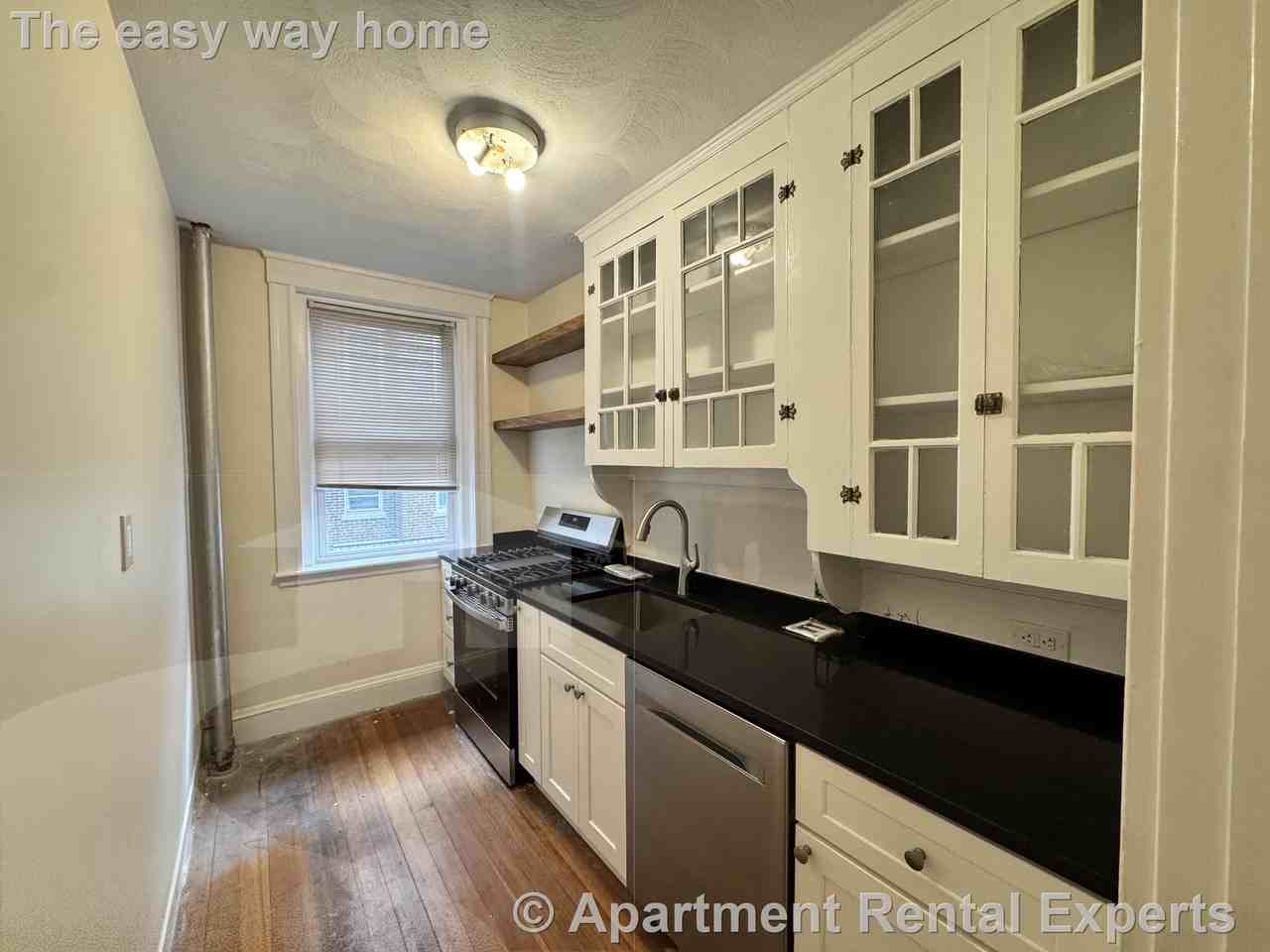 13 Ellery St #1 - Photo 2 of 14