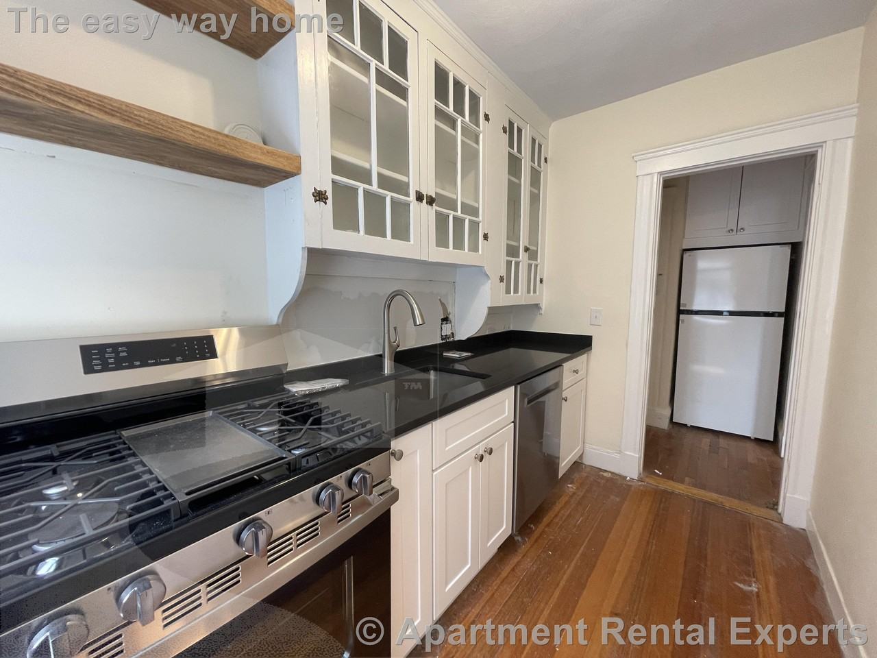 13 Ellery St #1 - Photo 3 of 14