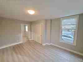 featured image of 146 Highland Ave #1R
