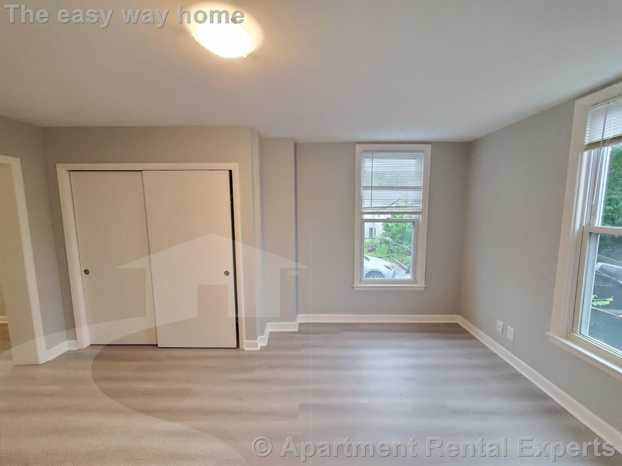 146 Highland Ave #1R - Photo 2 of 11