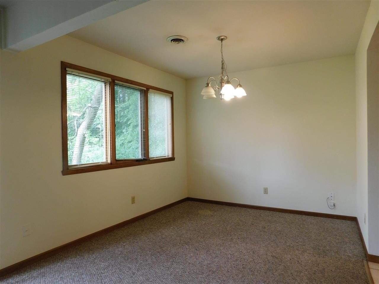 766 Tulip Ln - Photo 6 of 18