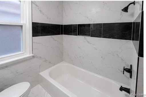 8938 Hartwell St - Photo 5 of 9