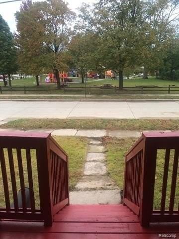 5027 Woodward St - Photo 3 of 25