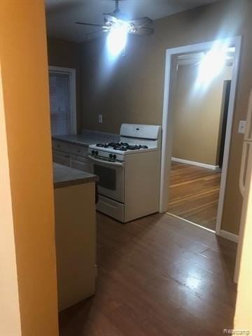 5027 Woodward St - Photo 6 of 25