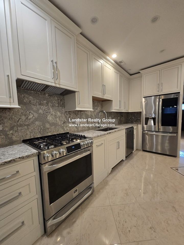 4634 N Saint Louis Ave #G - Photo 6 of 16