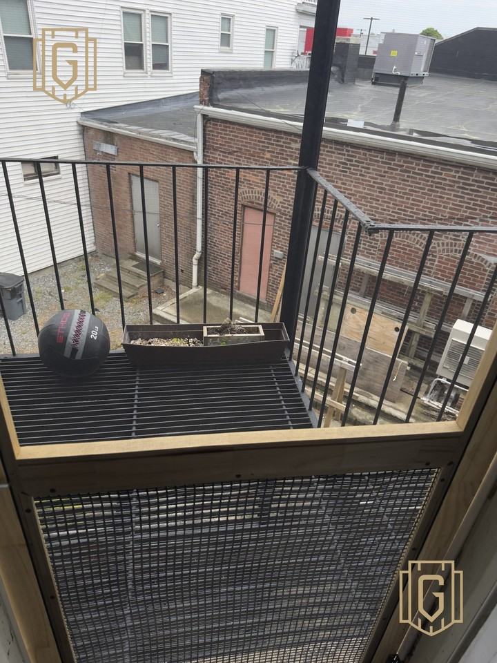 293 Spring Street Ext #3 - Photo 6 of 21