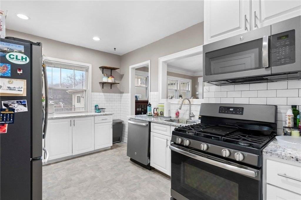4749 Harriet Ave - Photo 5 of 17