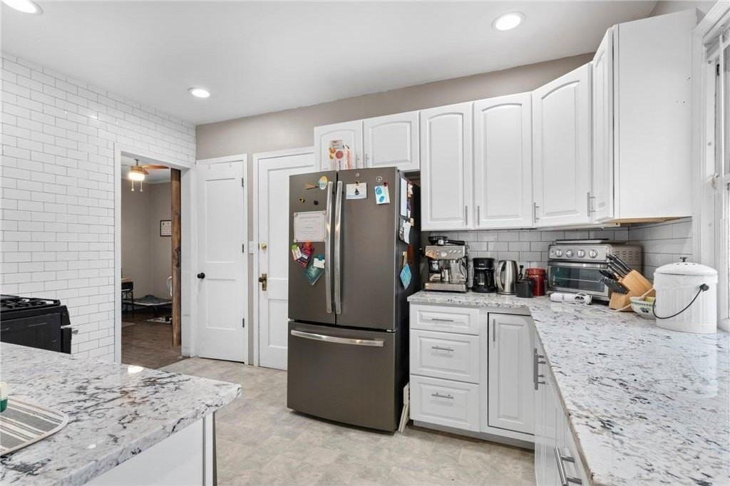 4749 Harriet Ave - Photo 6 of 17