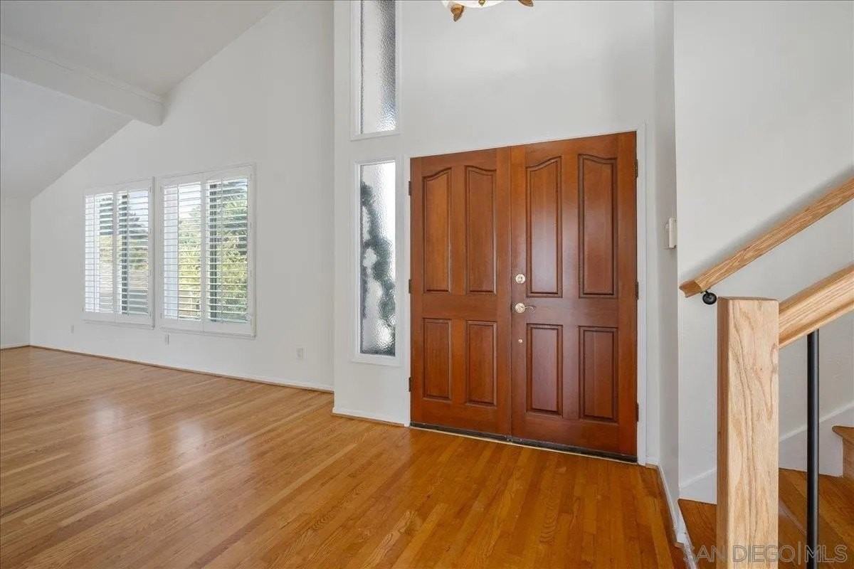 13049 Shalimar Pl - Photo 6 of 20