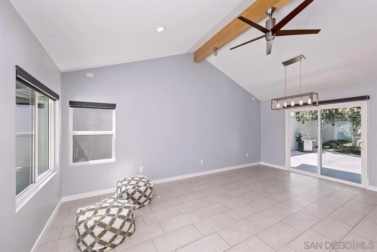 6368 Lake Badin Ave - Photo 4 of 31