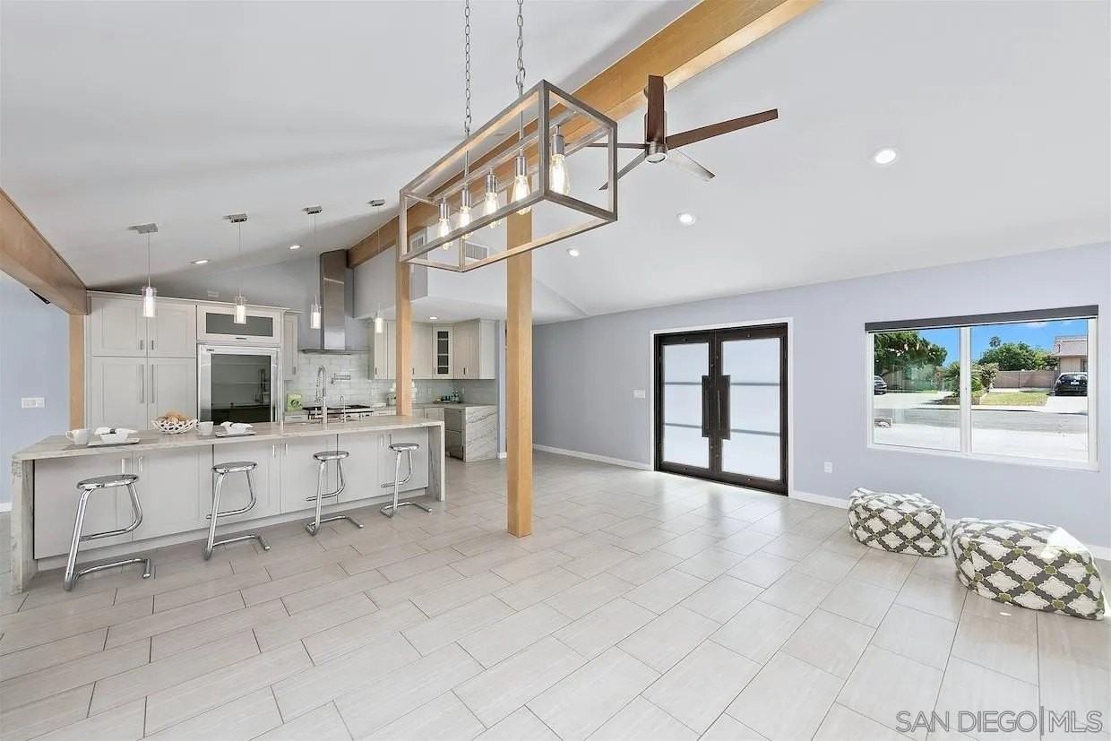 6368 Lake Badin Ave - Photo 5 of 31