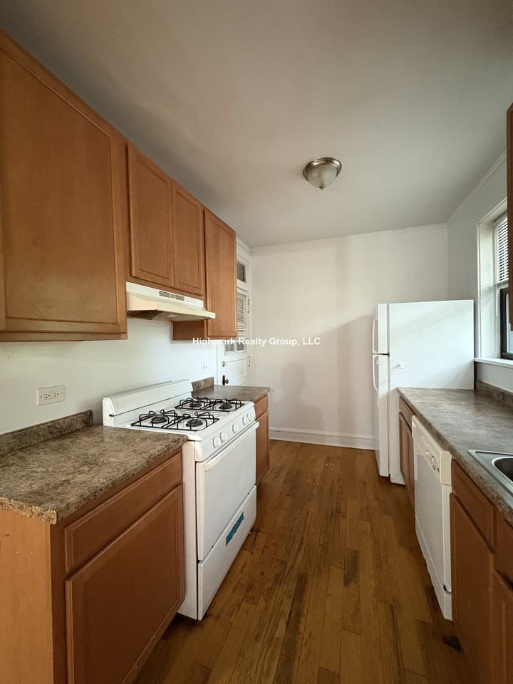 804 Sherman Ave #6 - Photo 2 of 11