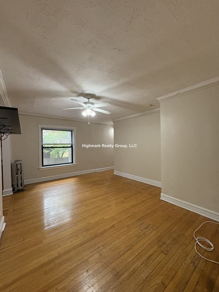 804 Sherman Ave #6 - Photo 5 of 11