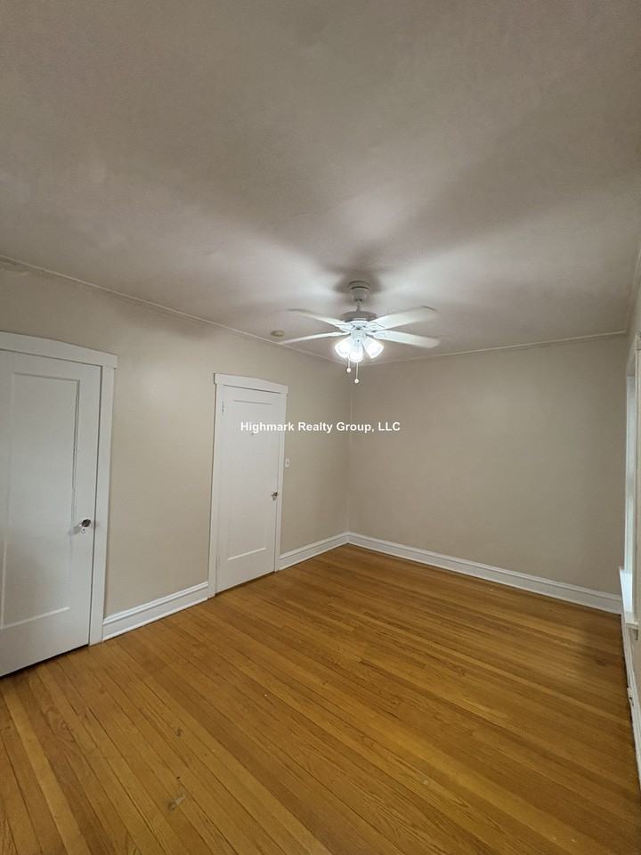 804 Sherman Ave #6 - Photo 6 of 11