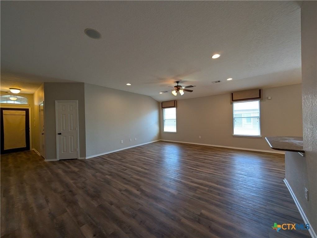 2937 Post Oak Cir - Photo 7 of 40